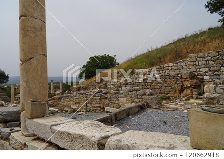 土耳其伊茲密爾附近的以弗所遺址 土耳其伊茲密爾附近的以弗所遺址 120662918