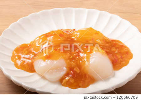 Scallops with chili sauce Scallops with chili sauce 120666709
