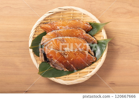[Domestic] Silver snapper marinated in mirin 120667666