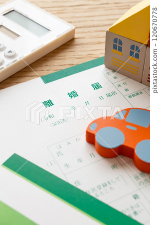 Dividing assets during divorce 120670778