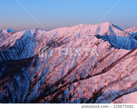 The remaining snow on Mount Daitenjo seen from Mount Tsubaki in the Northern Alps 120675082