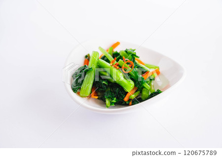 Lightly pickled green vegetables 120675789