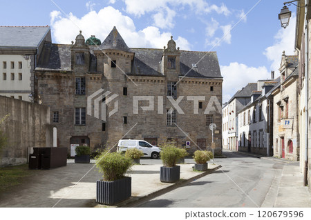 The Duthoya house in Landerneau 120679596