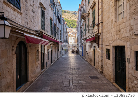 Street of Dubrovnik old town, Croatia 120682756