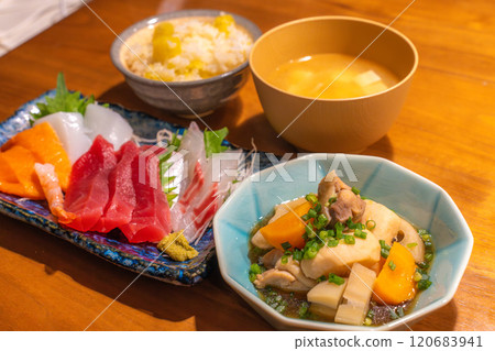 美味的生魚片套餐 120683941