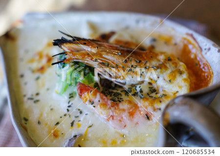 Doria with shrimp 120685534