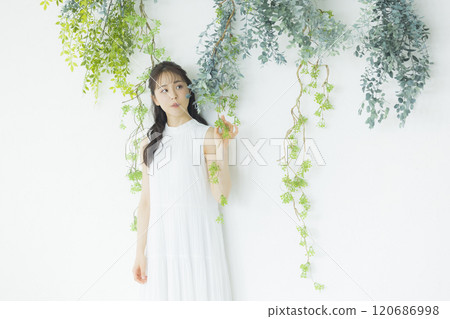 綠牆和女人 綠牆和女人 120686998