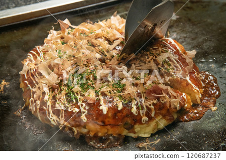 Okonomiyaki 120687237