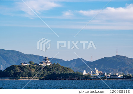 Karatsu Castle in autumn seen from the sea in Karatsu City, Saga Prefecture Karatsu Castle in autumn seen from the sea in Karatsu City, Saga Prefecture 120688118