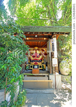 Namiyokeinari Shrine (center) 120688601