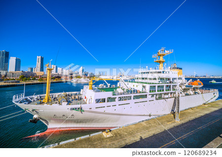 Yokohama cityscape in Japan, with views of wind power plants, the Minato Mirai district, and the Taisei Maru training ship docked at Osanbashi Pier (28th) Yokohama cityscape in Japan, with views of wind power plants, the Minato Mirai district, and the Taisei Maru training ship docked at Osanbashi Pier (28th) 120689234