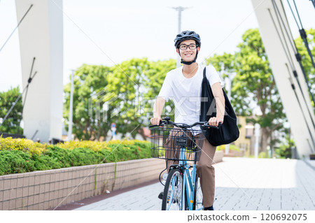 騎自行車的人 120692075