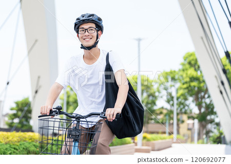 騎自行車的人 120692077
