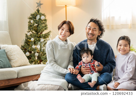 家庭聖誕節 120692433
