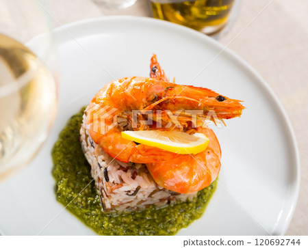 Shrimps with boiled rice 120692744
