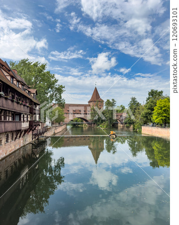 Schlayerturm medieval tower and Kettensteg (Chain Bridge) 120693101