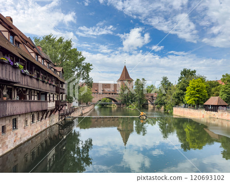 Schlayerturm medieval tower and Kettensteg (Chain Bridge) 120693102