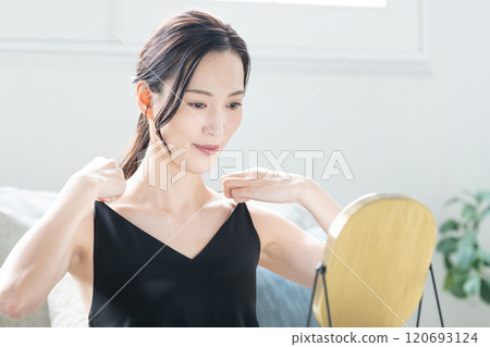 Young woman beauty image 120693124