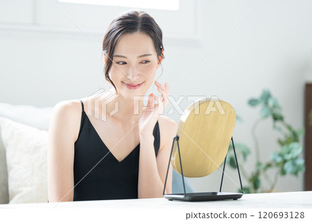 女性皮膚護理 120693128