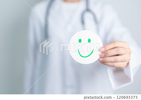 Doctor show Happy smile face paper, Mental health Assessment, Psychology, Health Wellness, Positive Feedback, Customer Review, Good Experience, Satisfaction Survey, World Mental Health day concept 120693373