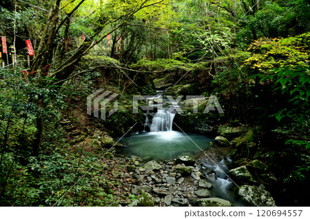 Tower Waterfall (Inunakiyama Valley) [Izumisano City, Osaka Prefecture] 120694557