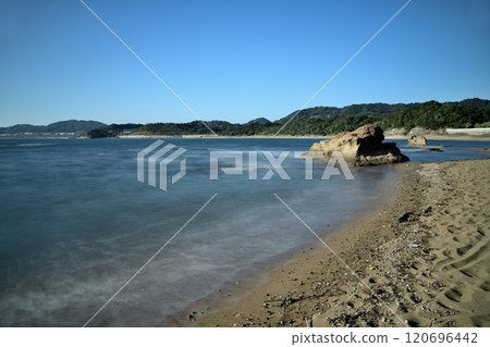Senri Coast (Senri no Hama) [Minabe Town, Wakayama Prefecture] 120696442
