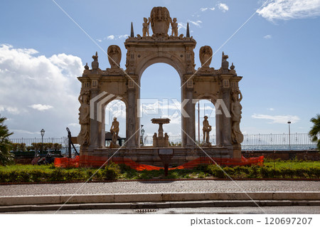 The Fountain of the Giant in Naples 120697207
