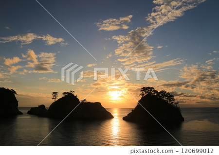 堂島上可看到美麗的日落 堂島上可看到美麗的日落 120699012