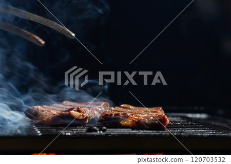 Yakiniku Wagyu beef Yakiniku Wagyu beef 120703532