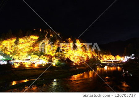 紅葉名勝:香嵐溪點燈 紅葉名勝:香嵐溪點燈 120703737