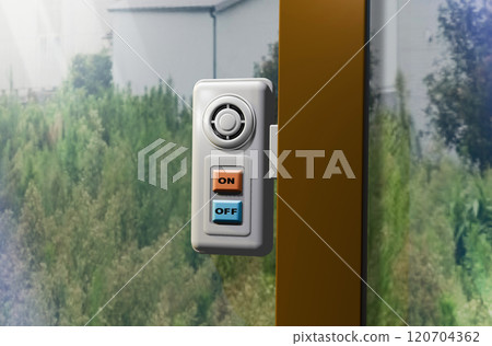 Crime prevention image (window security buzzer/window security alarm) Crime prevention image (window security buzzer/window security alarm) 120704362