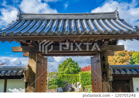 Ikeda City, Osaka Prefecture, Ikeda Castle Ruins Park, Otemon Gate, East Gate 120705248