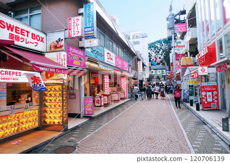 Harajuku Takeshita Street 120706139