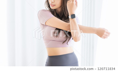 Stretching women/fitness Stretching women/fitness 120711834