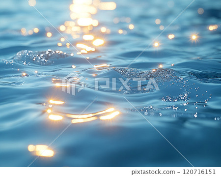 A fantastic light floating on the sparkling water surface 120716151