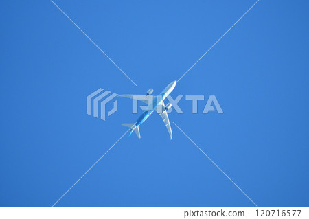 Blue sky 120716577