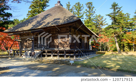 岩手縣常行堂的特別名勝毛越寺的秋天 岩手縣常行堂的特別名勝毛越寺的秋天 120717915