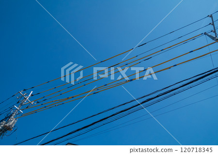 電線和黃色蓋子 120718345