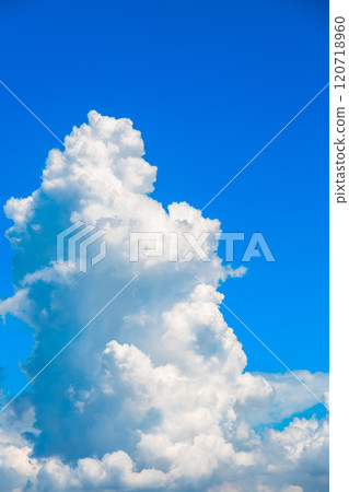 夏日的天空和冰雲 120718960