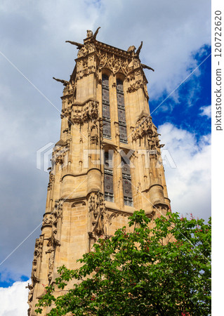 Saint James's Tower(Tour Saint-Jacques) in Paris, France Saint James's Tower(Tour Saint-Jacques) in Paris, France 120722620