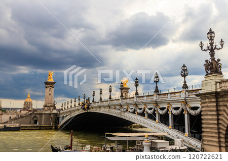 Pont Alexandre III over the Seine river in Paris, France Pont Alexandre III over the Seine river in Paris, France 120722621