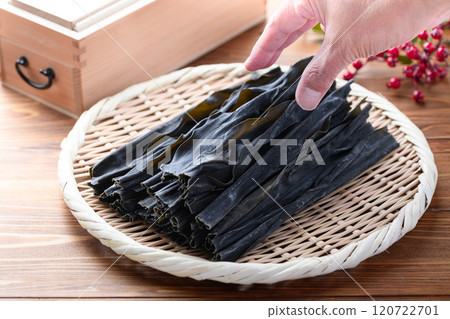 日高海帶，用於製作湯料的乾製品，日本食材的奢華形象 120722701