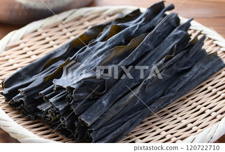 日高海帶,用於製作湯料的乾製品,日本食材的奢華形象 日高海帶,用於製作湯料的乾製品,日本食材的奢華形象 120722710