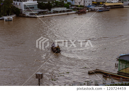 Boats travelling on the Chao Phraya River Boats travelling on the Chao Phraya River 120724459
