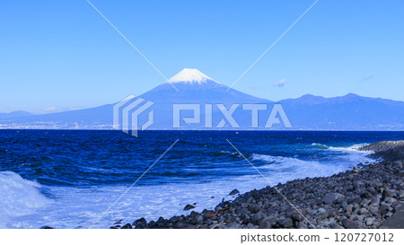 美浜岬和西伊豆戶田的漁船 美浜岬和西伊豆戶田的漁船 120727012