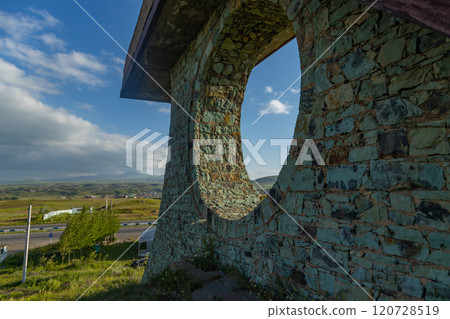 Exploring the ancient architectural remnants overlooking beautiful Armenian landscapes Exploring the ancient architectural remnants overlooking beautiful Armenian landscapes 120728519