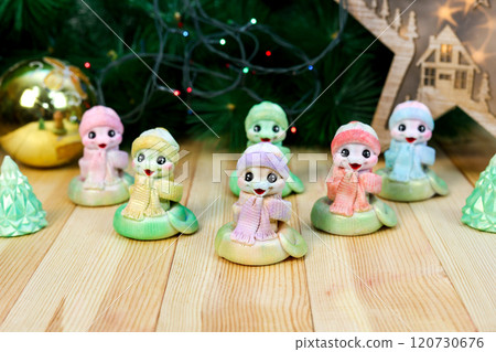 Handcrafted Soap Snake Figurines: Embracing the Spirit of the 2025 Year of the Snake, These Unique Creations Showcase Artistry and Symbolism, Perfect for Celebrating New Beginnings and Cultural 120730676