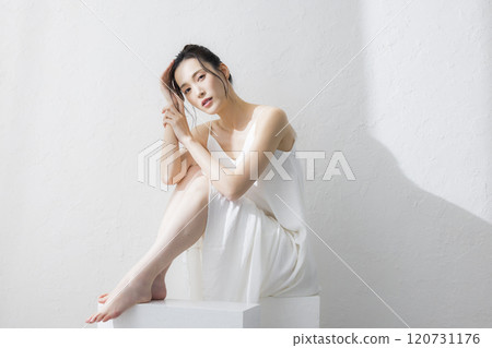 年輕女性的身體護理 120731176