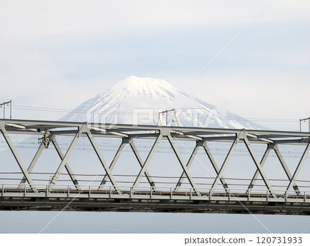 Mount Fuji seen beyond the Trust Structure Bridge Mount Fuji seen beyond the Trust Structure Bridge 120731933