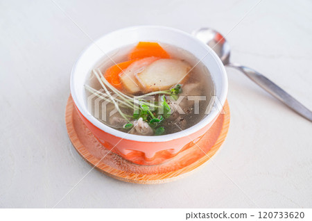 Beef shank soup Beef shank soup 120733620